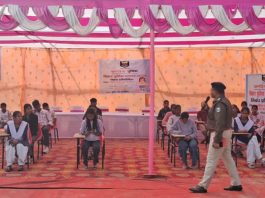 खगड़िया: पुलिस सप्ताह के तहत गूँजी महिला सशक्तिकरण की आवाज, निबंध प्रतियोगिता में युवाओं ने दिखाया